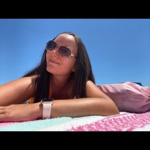 Meet your Posher, Christina